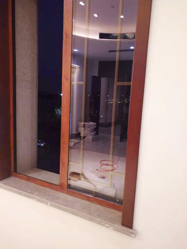 好的鋁合金門窗應(yīng)該有以下幾點