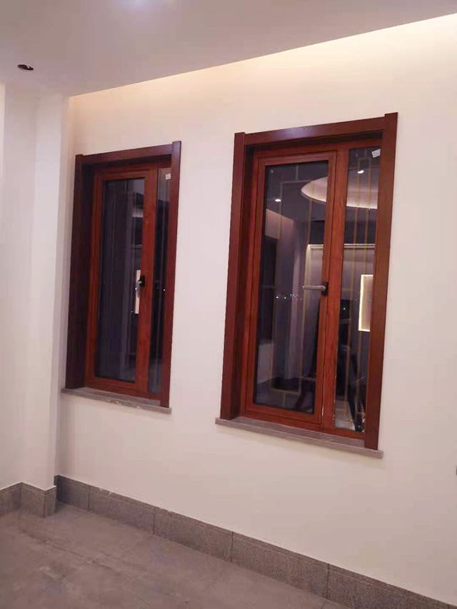 �����T��